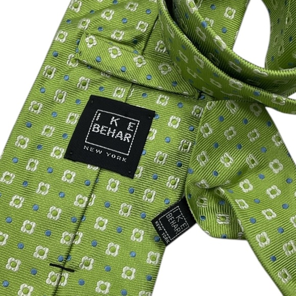 IKE BEHAR Green Geometric Silk LUXURY Tie HANDMADE USA - Picture 3 of 5